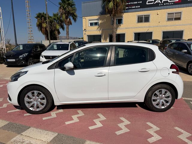 PEUGEOT 208 ACTIVE 1.2 VTI SPANISH LHD IN SPAIN 84000 MILES SUPERB 2018